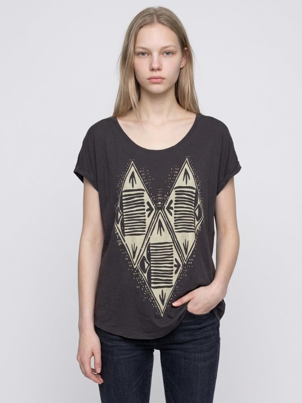NWOT Urban Outfitters Truly Madly Deeply Large Charcoal/Cream Graphic T-Shirt